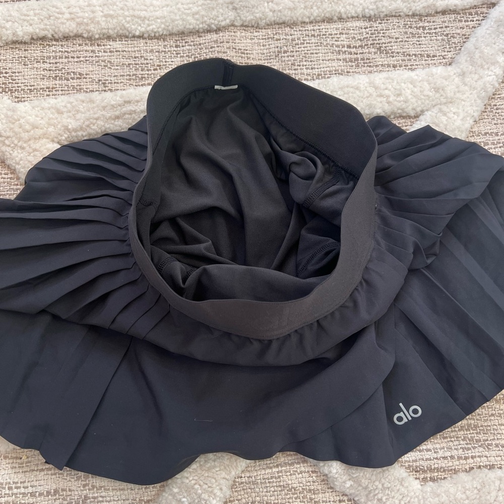 ALO Yoga Aces Tennis Pleated Skirt Black XS excellent condition - Picture 8 of 8